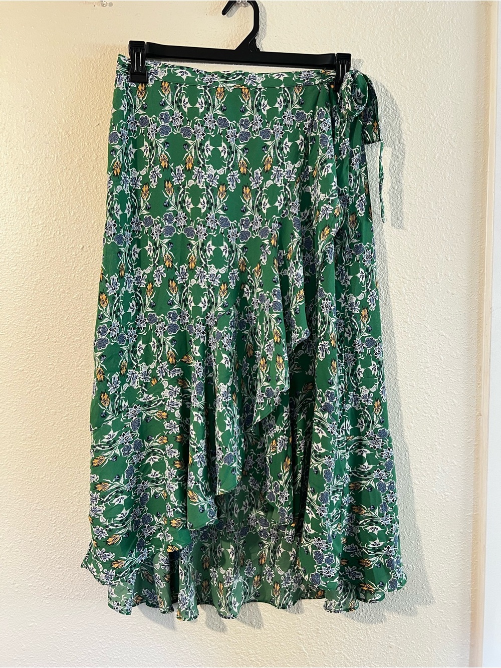Max studio green floral skirt size large